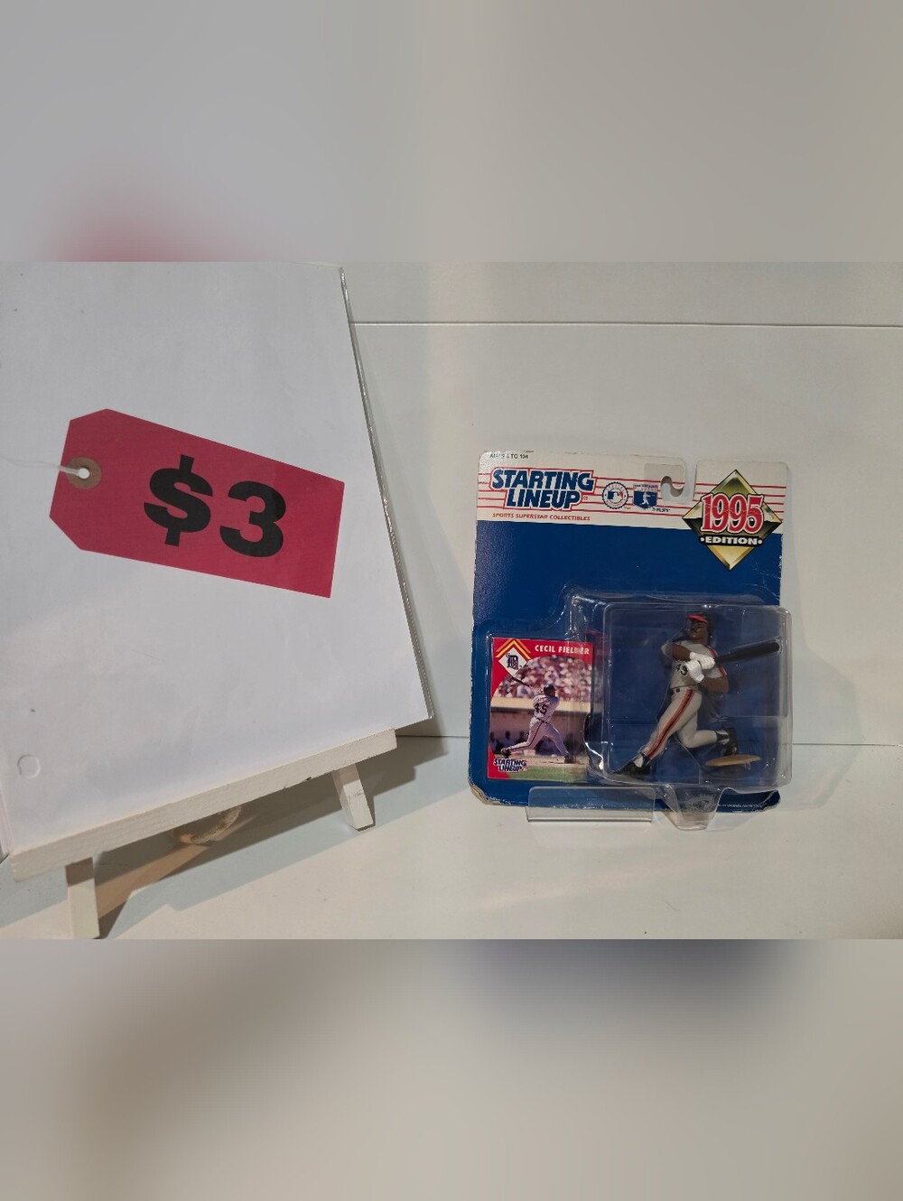 Detriot Tigers Cecil Fielder Starting LineUp 1995 Figurine & Card CIB